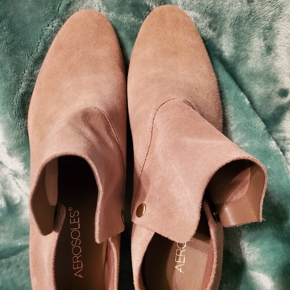 Aerosol leather ankle booties. PERFECT condition - Picture 7 of 8